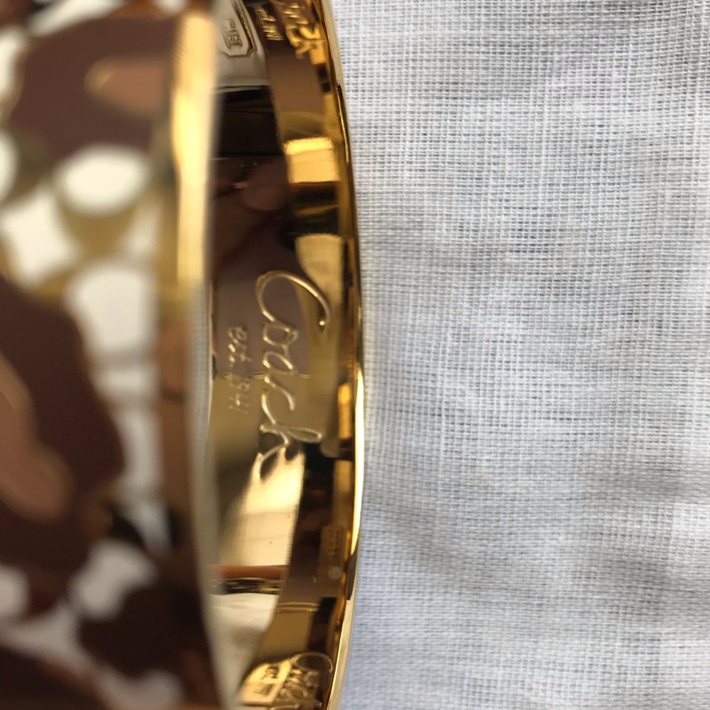 Gold bangle - Picture 5 of 7